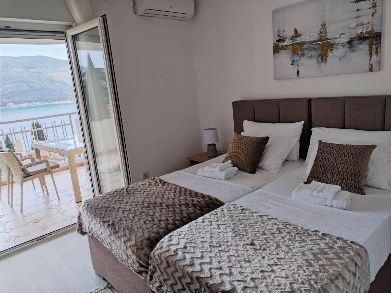 Apartment Topla Herceg Novi Exterior photo